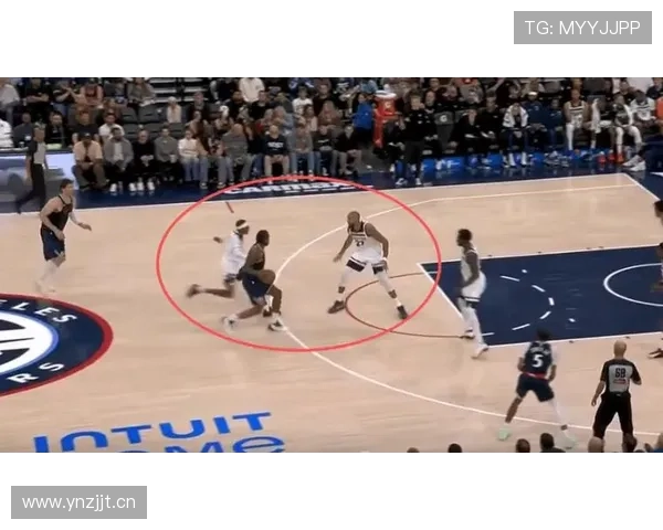 伦纳德利用挡拆威胁拉开防线提升关键时刻得分效率